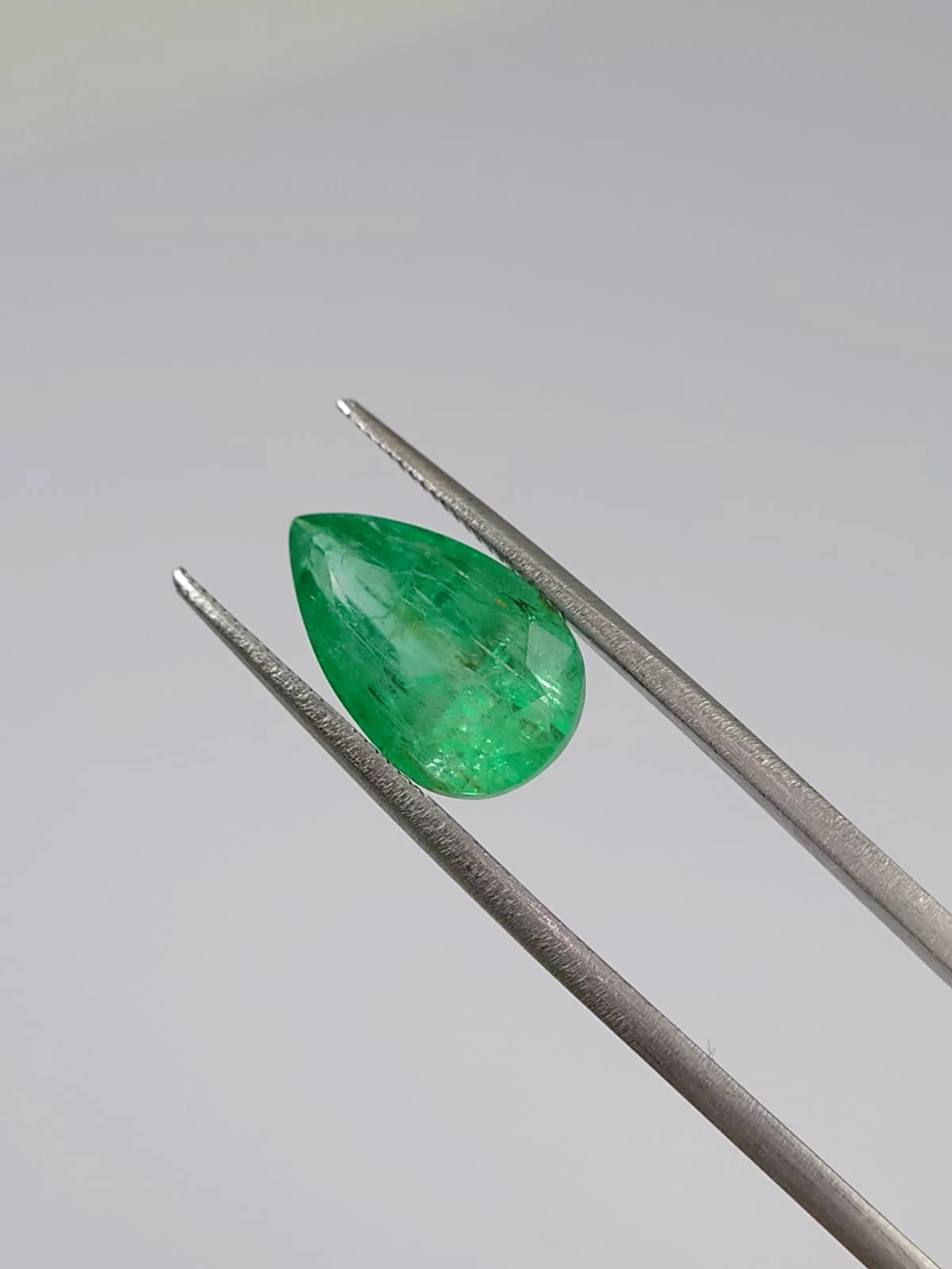 5.35ct Emerald Pear Cut loose Gemstone from Panjshir Afghanistan — view 2